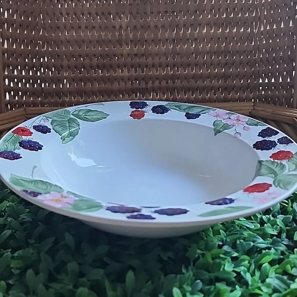 Tienshan florals berries